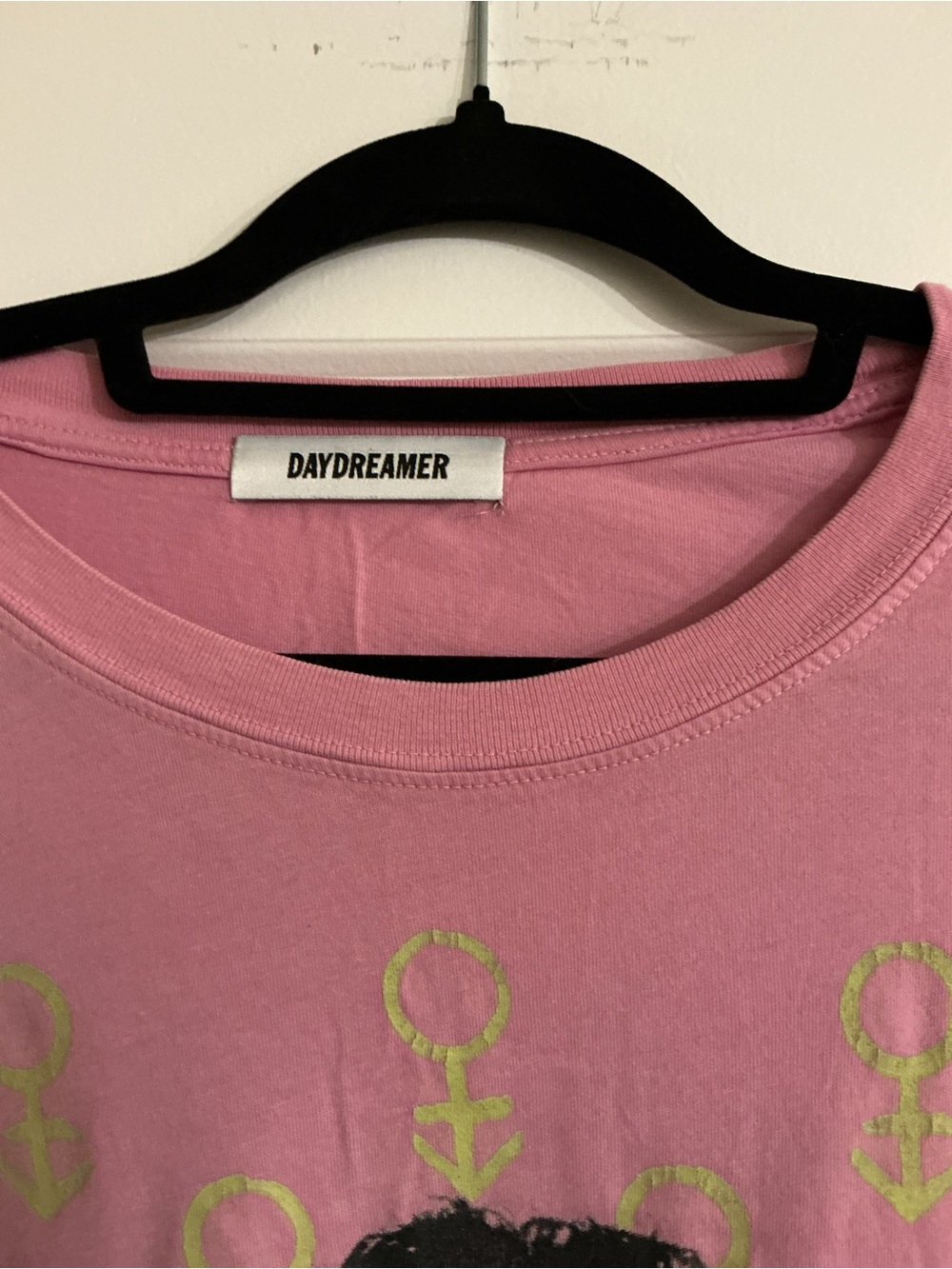 Daydreamer PRINCE Pink Graphic Short-Sleeve Crew Tee with Gold Motif - Picture 2 of 2